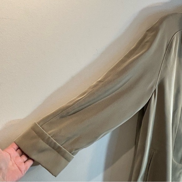 UTEX LIMITED EDITION Sz 12 Trench Coat Turned Collar Shoulder Pads Back Slit - Picture 6 of 12